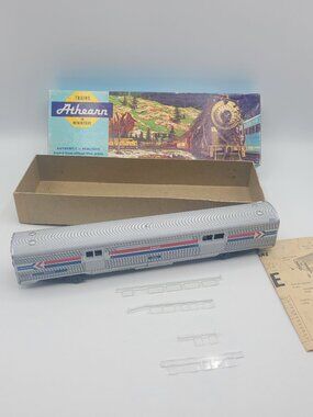 Athearn 1789 HO Scale Amtrak 1040 SL Baggage Car Model Train